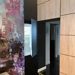 Vultor Apartman *